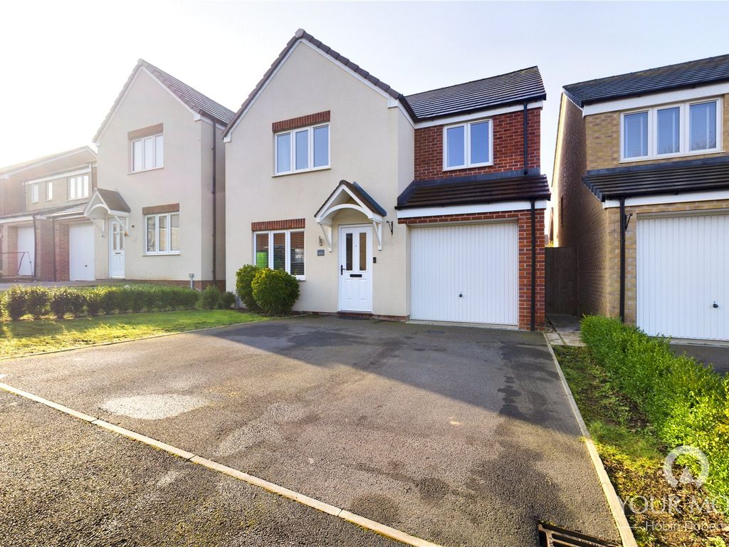 4 bed detached house for sale in Shaw Close, Kingsthorpe, Northampton