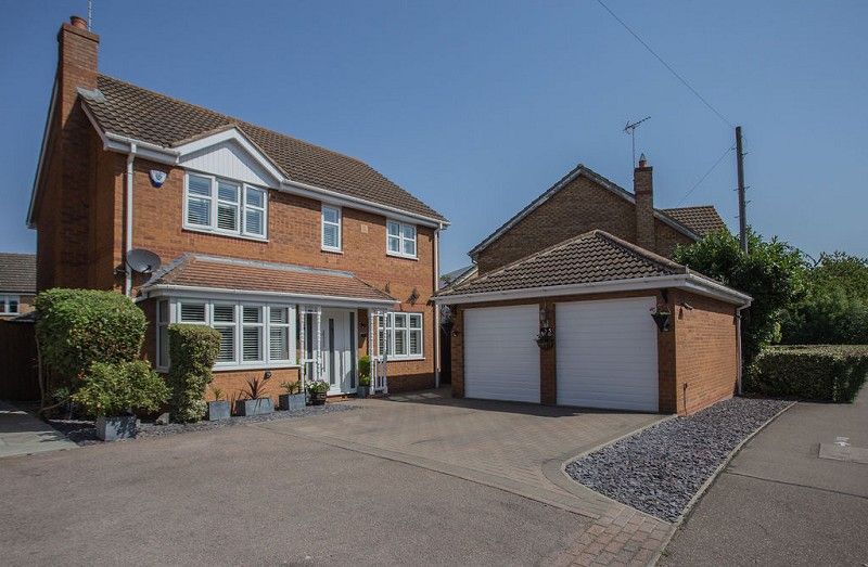 4 bed detached house for sale in Brunel Drive, Yaxley, Peterborough