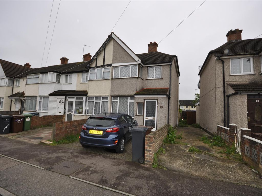 3 bed end terrace house for sale in School Road, Dagenham RM10 Zoopla