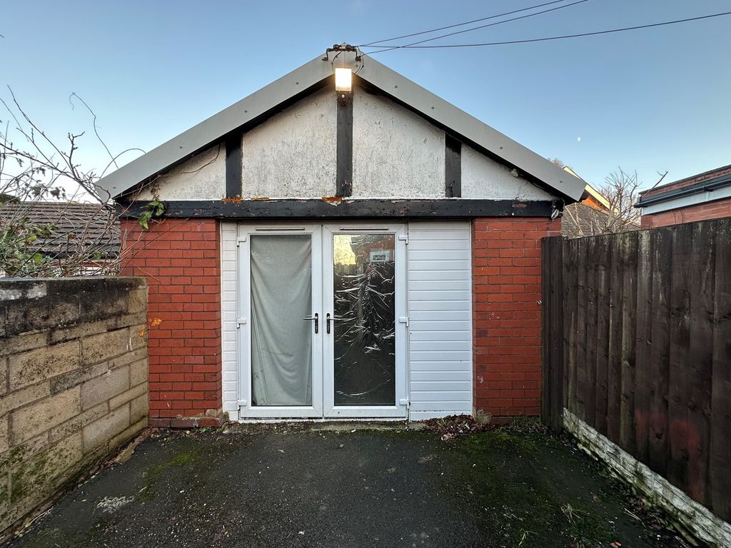 Barn conversion to rent in Black Bull Lane, Fulwood, Preston PR2, £217