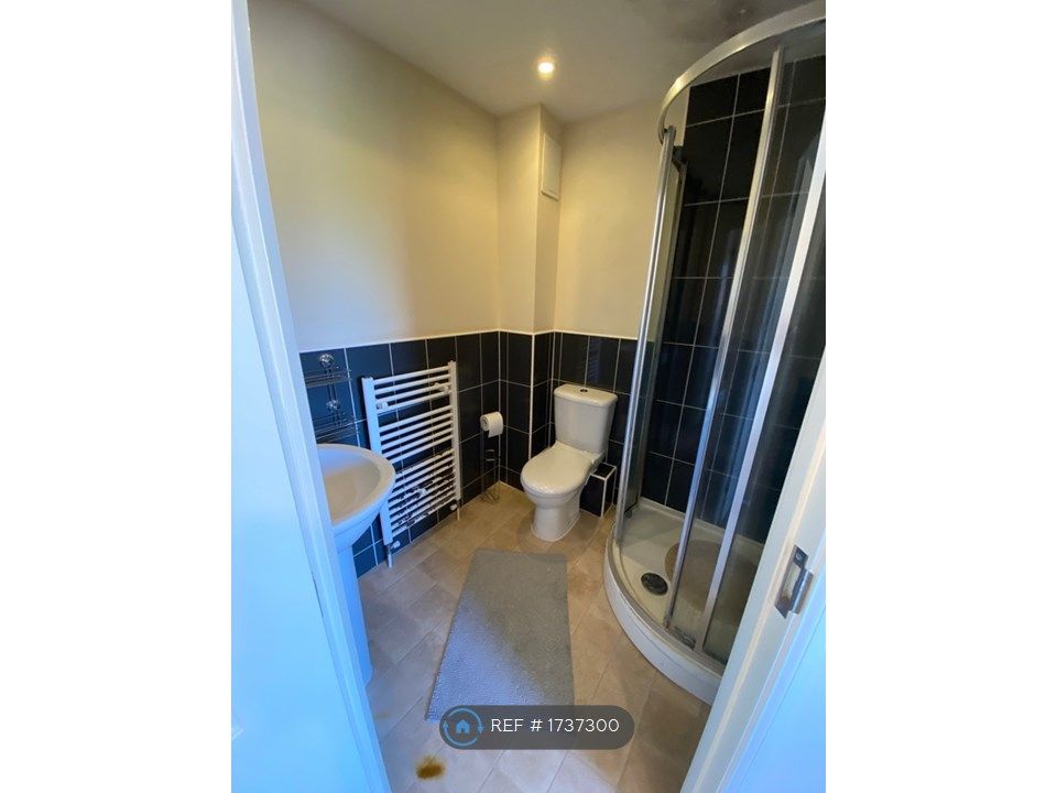 4 bed terraced house to rent in Hammond Road, Patchway, Bristol BS34