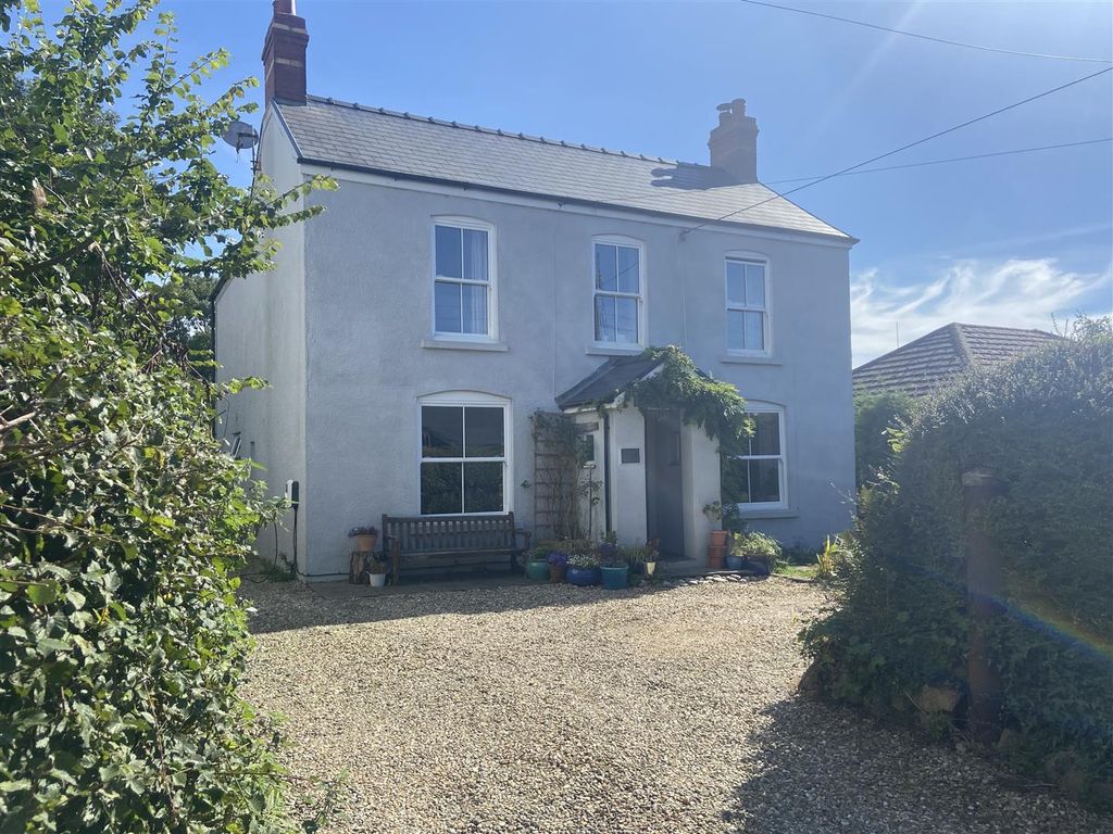 4 bed detached house for sale in Chapel Road, Three Crosses, Swansea