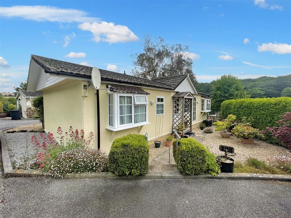 2 bed mobile/park home for sale in Cosawes Park Homes, Perranarworthal, Truro TR3, £195,000 Zoopla