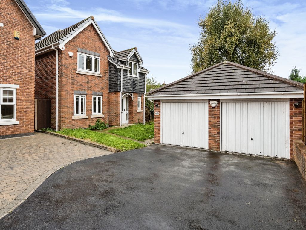 4 bed detached house for sale in Kirkwood Close, Aspull, Wigan, Greater