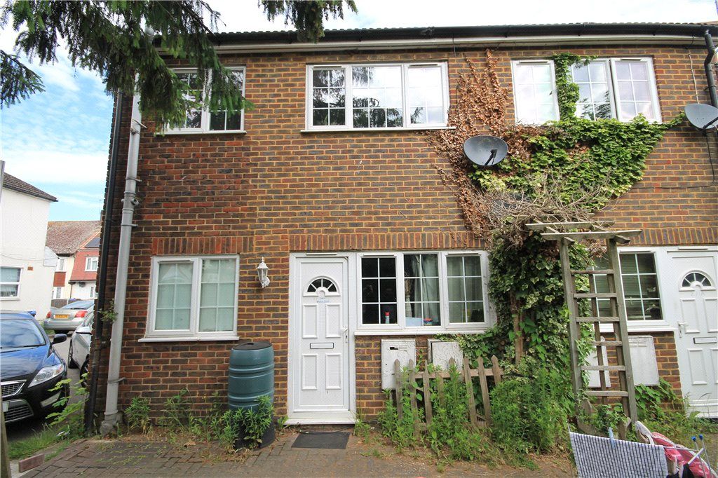 Walton Road, Woking, Surrey GU21