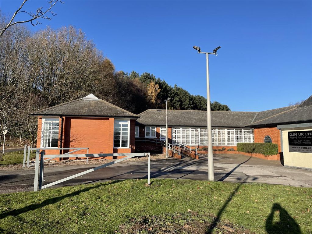 Office to let in Southwell Road West, Rainworth, Mansfield NG21, £1,422