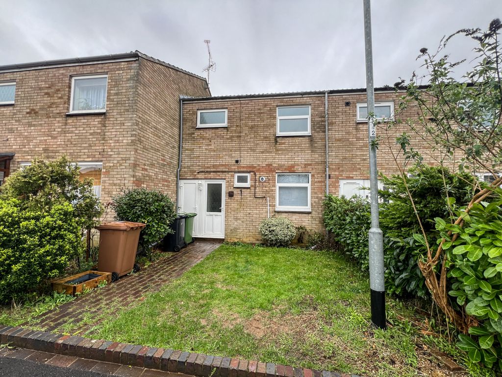 3 bed terraced house to rent in Sprignall, Bretton, Peterborough PE3, £