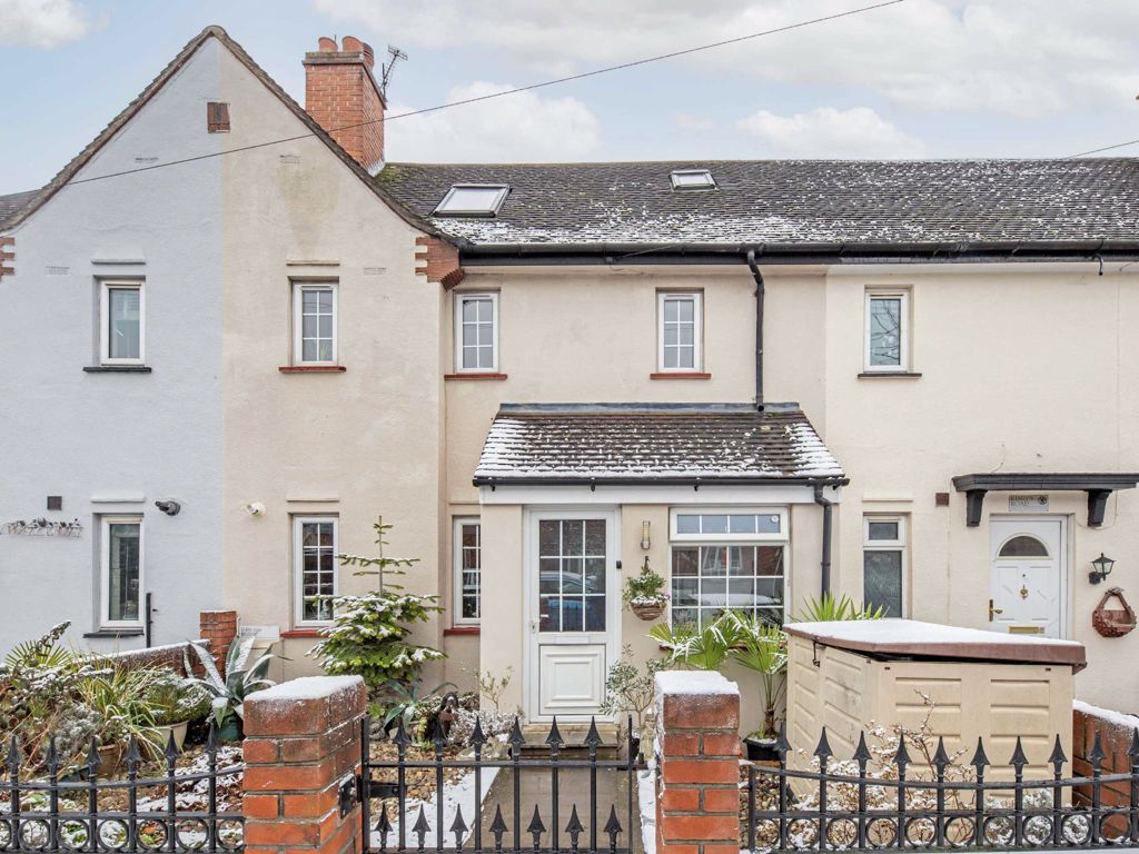 4 bed property for sale in Almond Grove, Brentford TW8 Zoopla