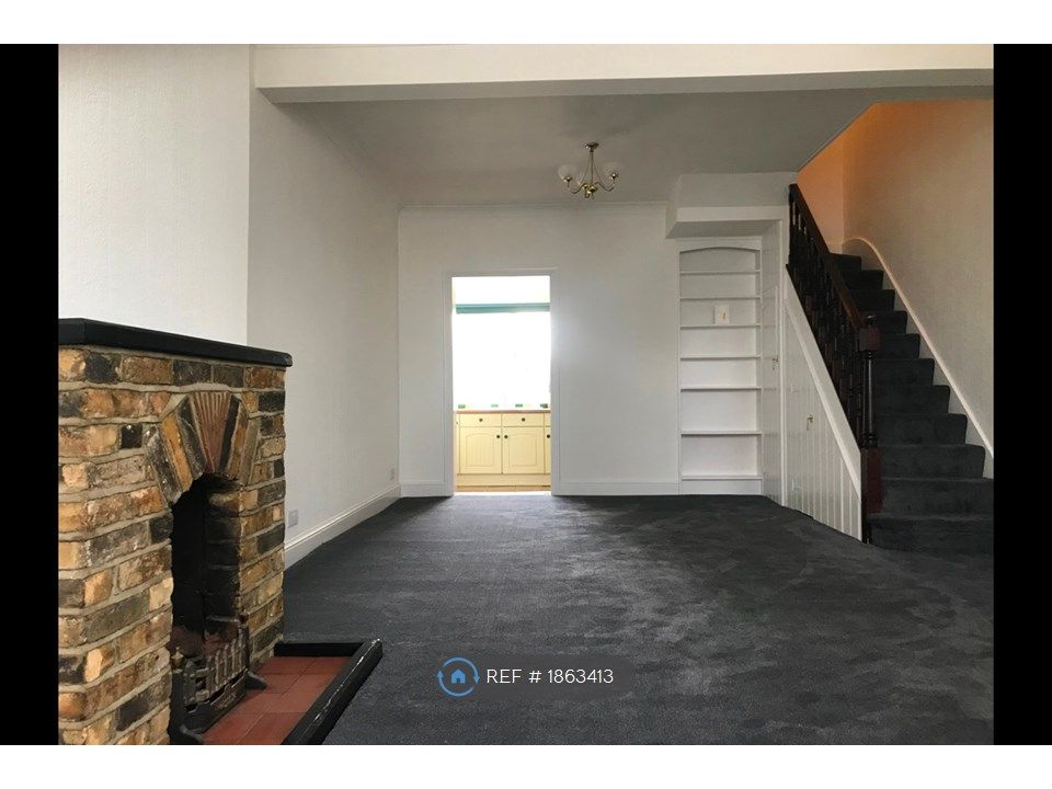 3 bed terraced house to rent in Dartford Road, Dartford DA1, £1,650 pcm