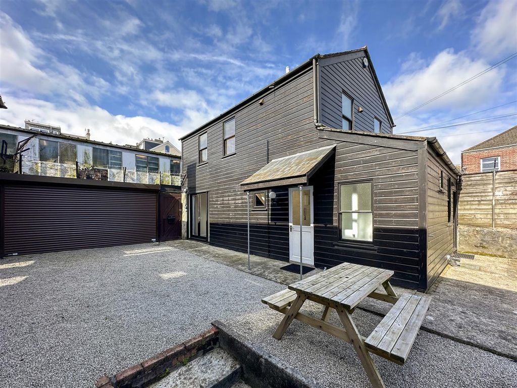 3 bed detached house for sale in Hulls Lane, Falmouth TR11 Zoopla