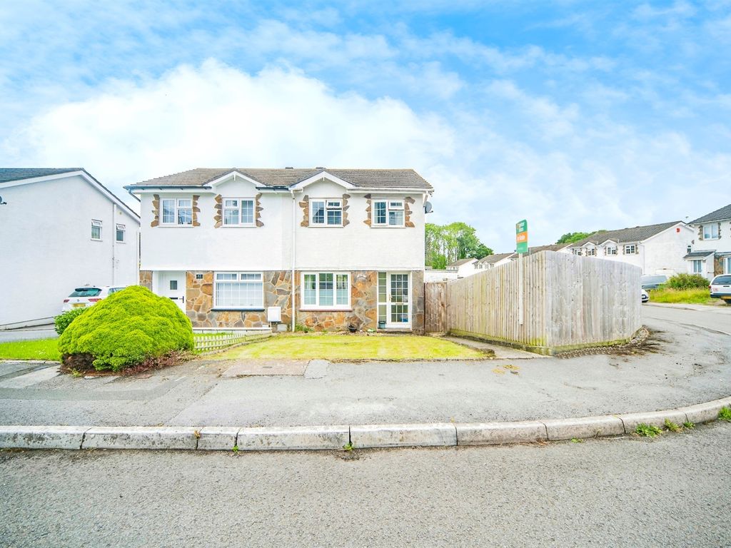 3 bed semidetached house for sale in Fox Hollows, Brackla, Bridgend