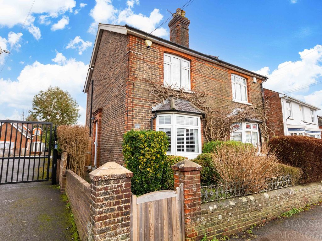 3 bed semidetached house for sale in Godstone Road, Lingfield RH7, £