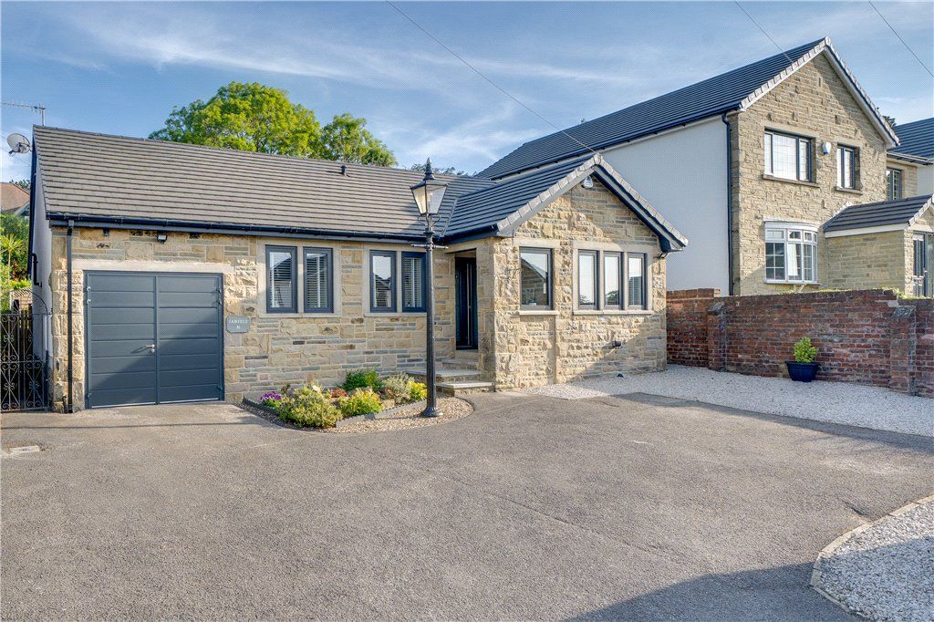 2 bed bungalow for sale in Kings Road, Ilkley, West Yorkshire LS29 Zoopla