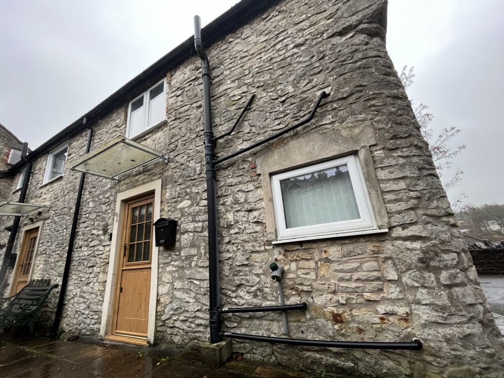 1 bed semidetached house to rent in Zion Hill, Shepton Mallet BA4, £