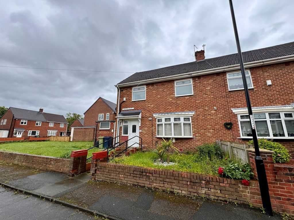 3 bed semidetached house to rent in Partick Road, Sunderland SR4, £825