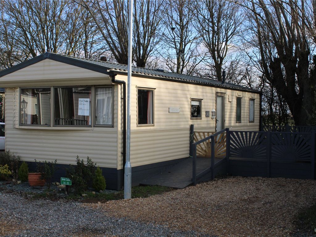 3 bed property for sale in New River Bank, Littleport, Ely