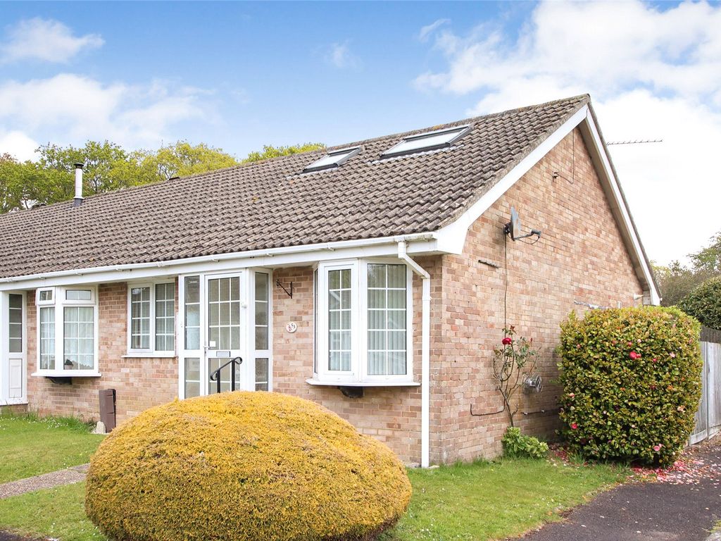 3 bed bungalow for sale in Little Dene Copse, Pennington, Hampshire