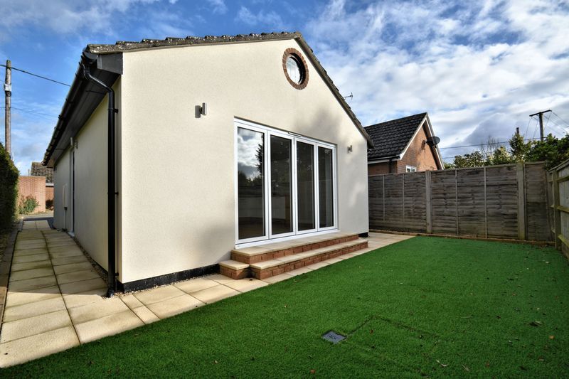 2 bed detached house for sale in Fieldside, Long Wittenham, Abingdon