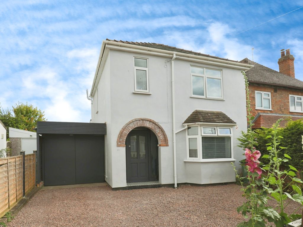 3 bed semidetached house for sale in Albert Road, Evesham WR11, £