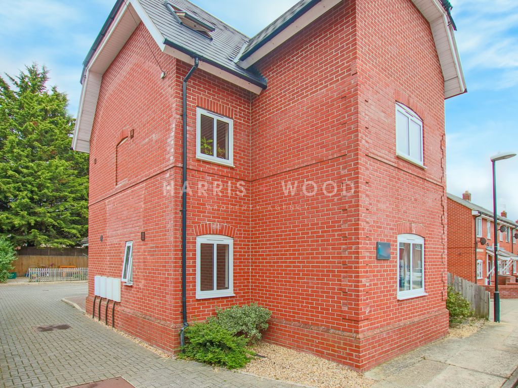 1 bed flat to rent in St Leonards Road, Colchester, Essex CO1 Zoopla