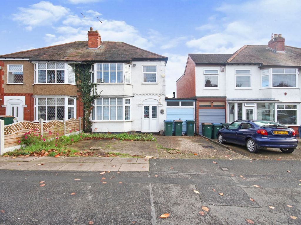 3 bed semidetached house for sale in Moat Avenue, Finham, Coventry CV3