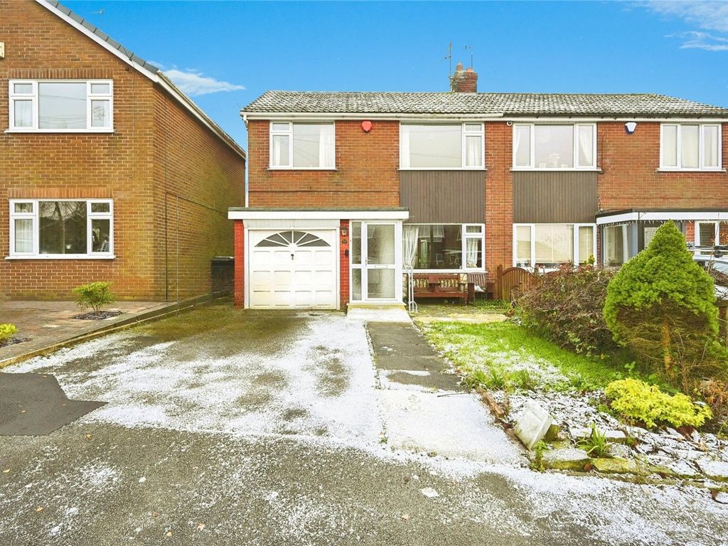 3 bed semidetached house for sale in Lawrence Drive, Brinsley