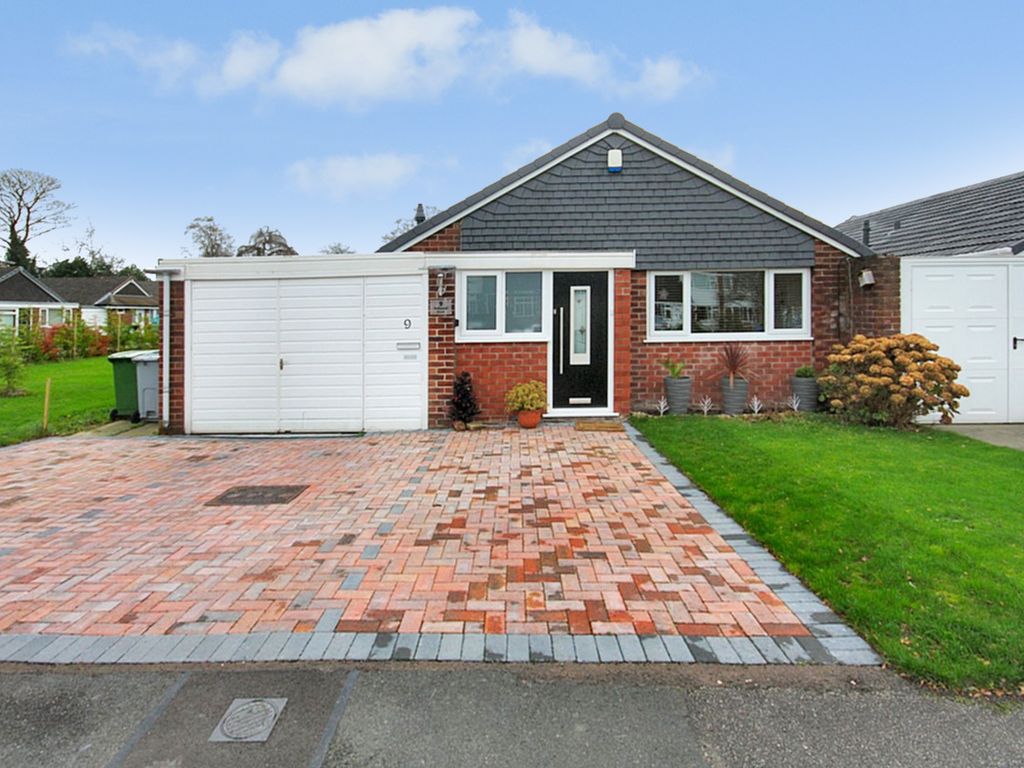 2 bed bungalow for sale in Hallwood Road, Handforth, Wilmslow SK9 Zoopla