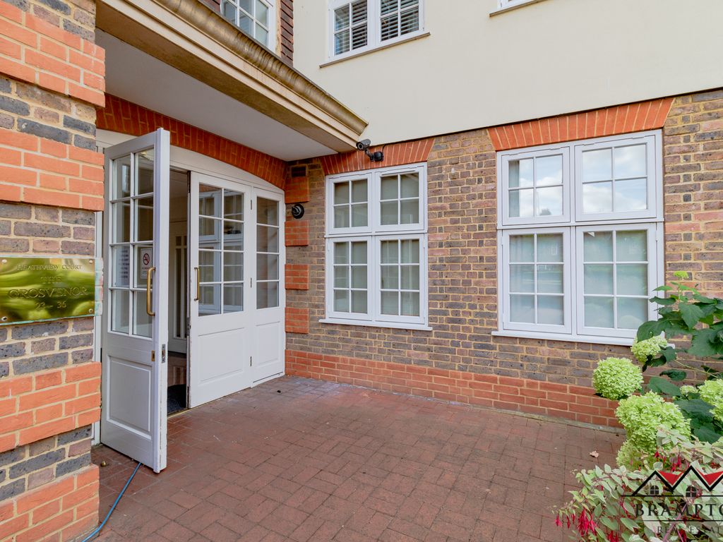 Heathview Court, 20 Corringway, Golders Green NW11  