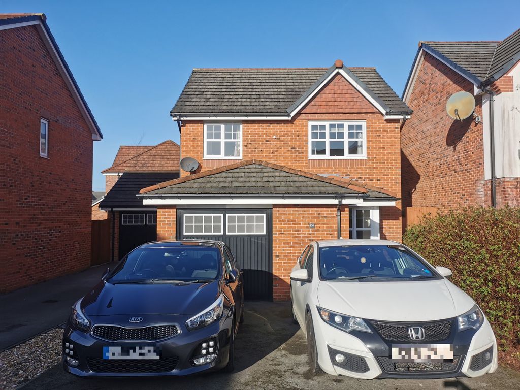 3 bed detached house for sale in Sycamore Gardens, Leyland PR25 Zoopla