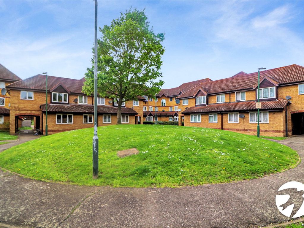 1 bed flat for sale in Cook Square, Slade Green, Kent DA8, £170,000