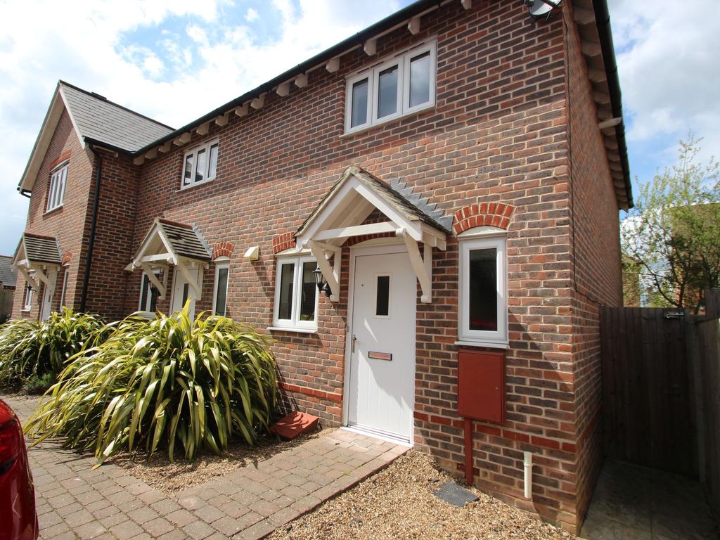 2 bed end terrace house to rent in Francis Lane, Kings Hill ME19, £
