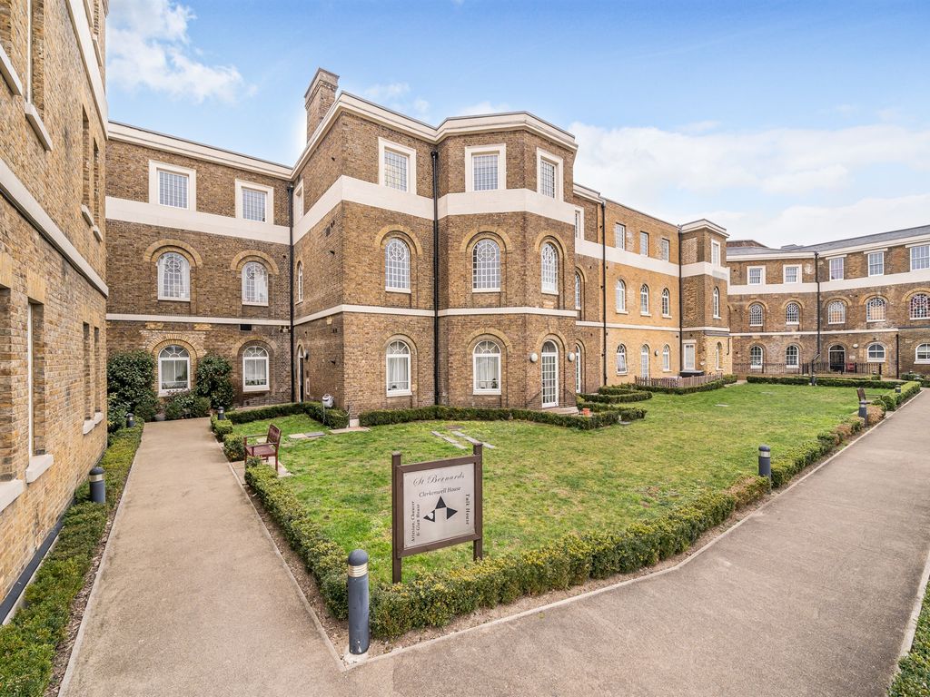 2 bed flat for sale in Hilda Road, Southall UB2 Zoopla