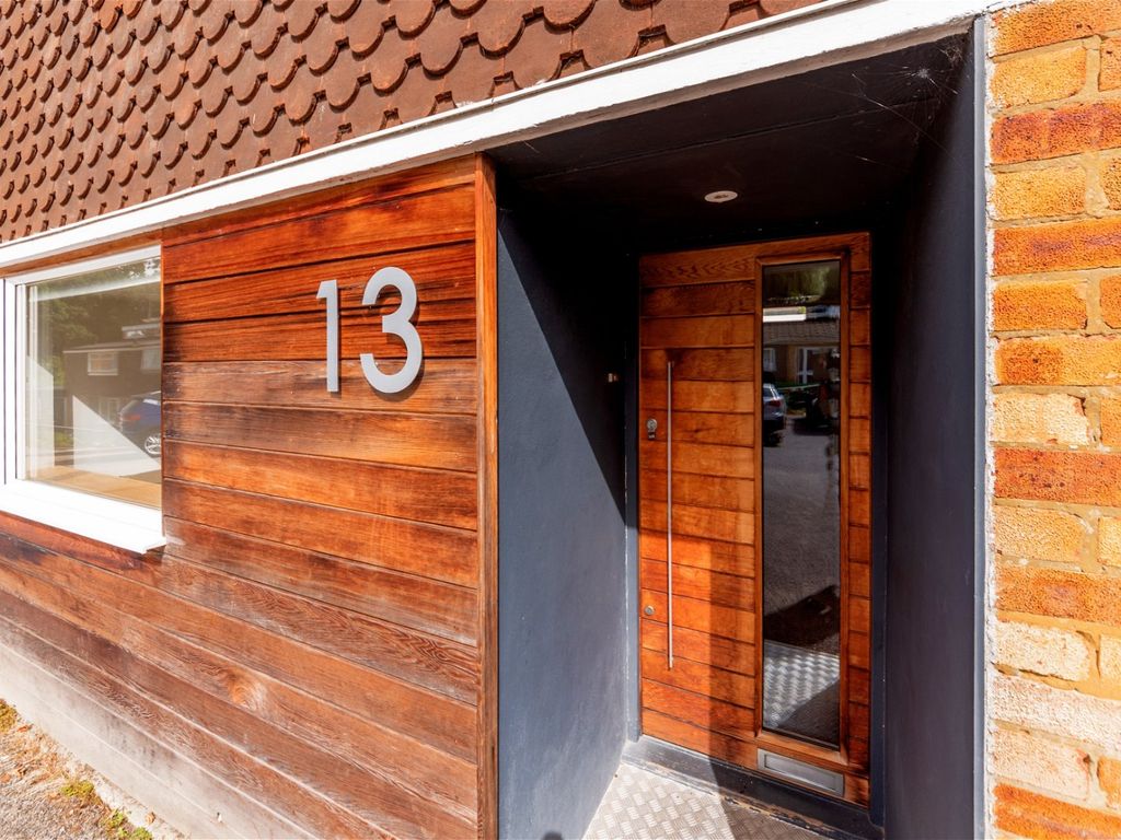 4 bed terraced house for sale in Ashdown Close, Tunbridge Wells TN4, £