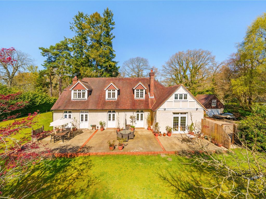 5 bed detached house for sale in Whitmore Vale Road, Churt, Farnham
