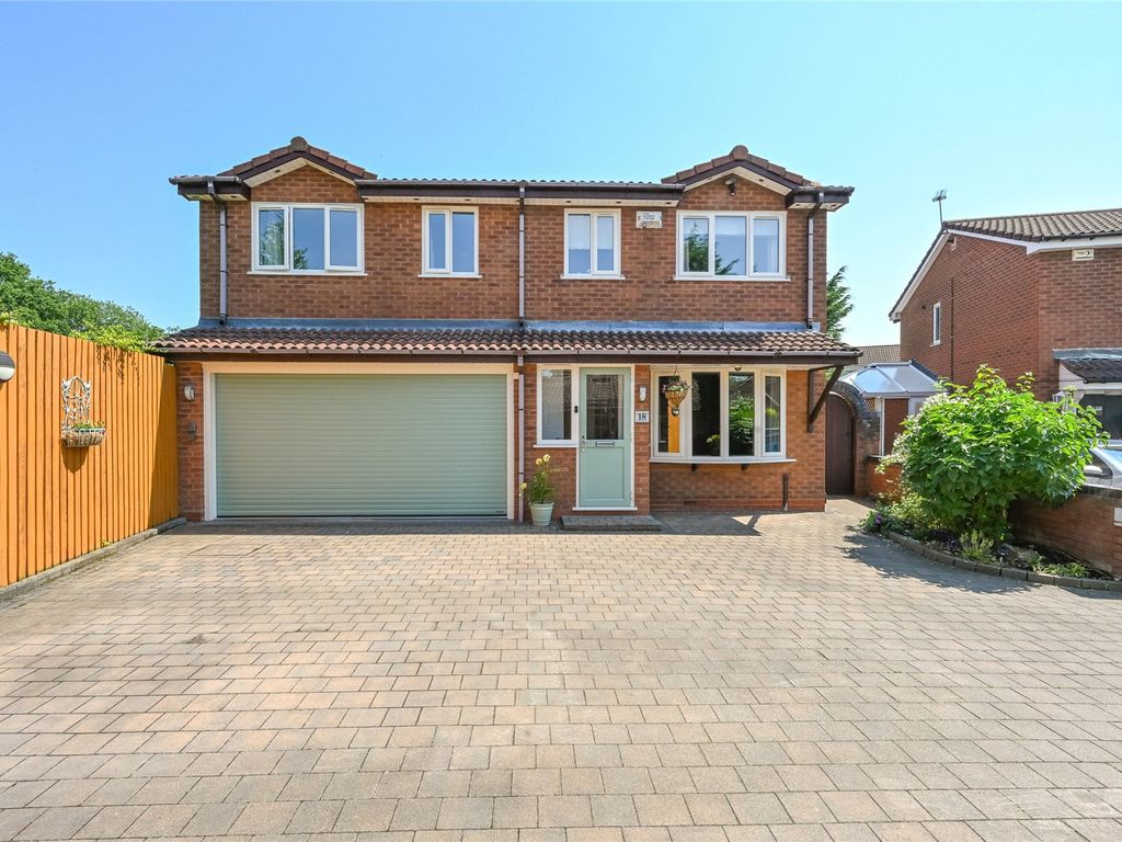 5 bed detached house for sale in Bridgemary Close, Moseley Green