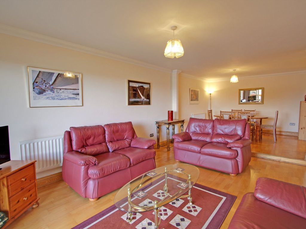 2 bed flat to rent in Mizzen House, Lock Approach, Port Solent PO6 Zoopla