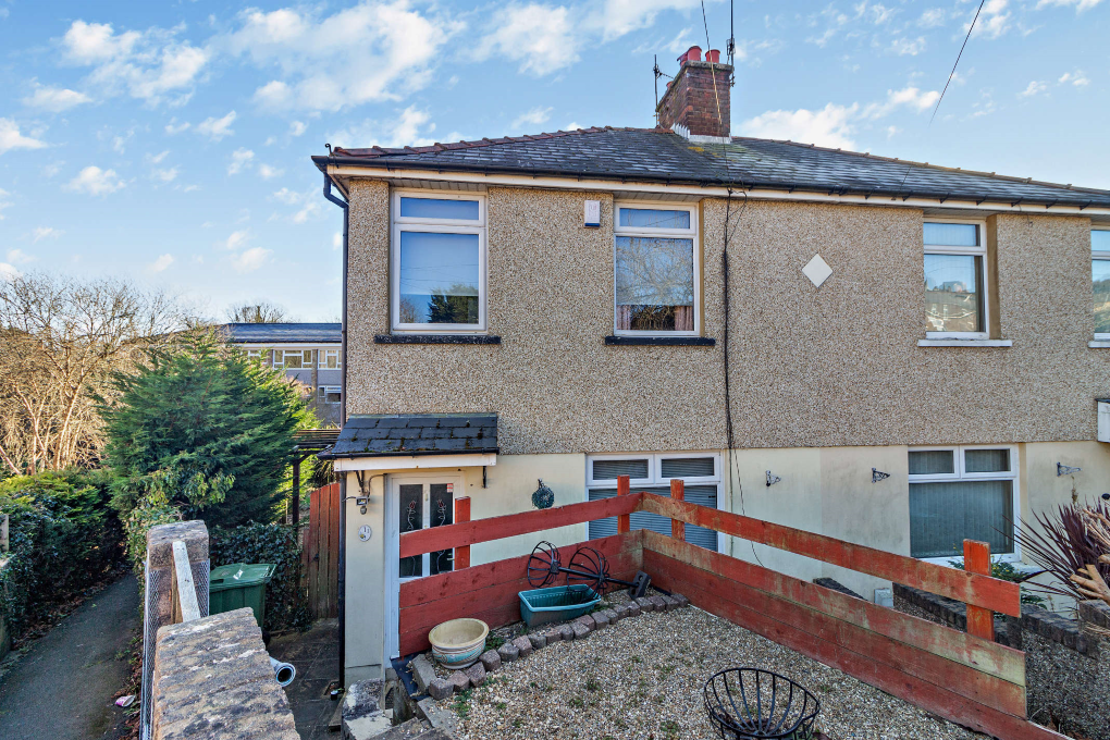2 bed semidetached house for sale in Dingle Road, Pontypool NP4, £180,000 Zoopla
