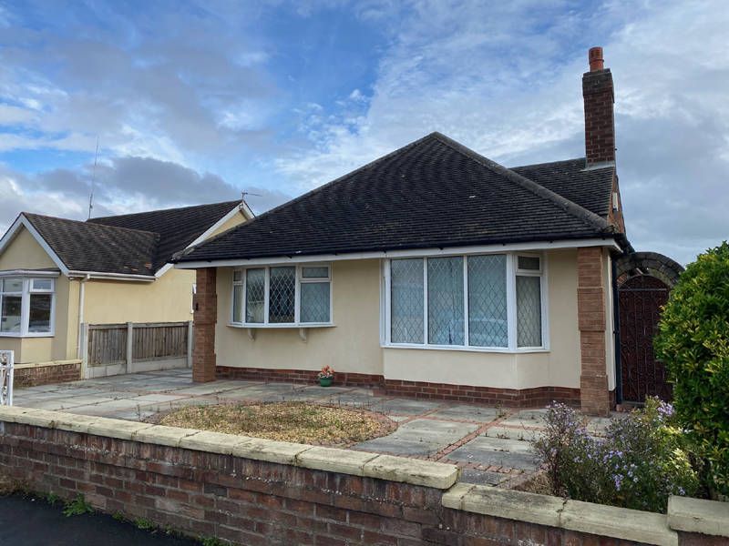 3 bed detached bungalow for sale in Boston Avenue, Blackpool FY2, £