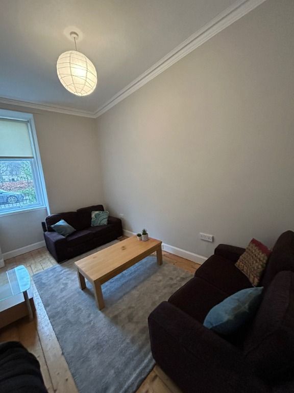 3 bed shared to rent in Murieston Crescent, Dalry