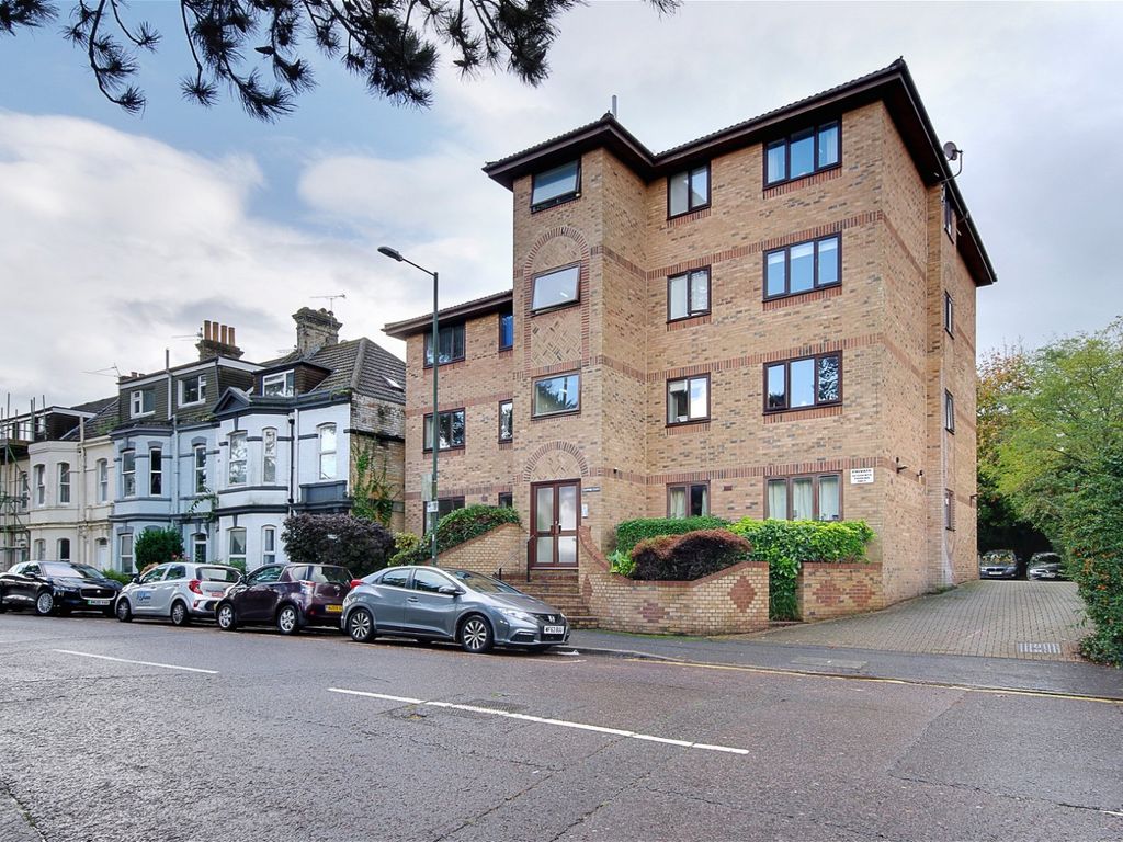 1 bed flat for sale in Suffolk Road, Bournemouth BH2, £169,950 Zoopla