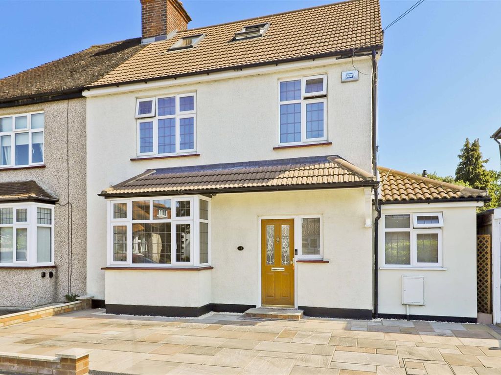 4 bed semidetached house for sale in Acacia Avenue, Ruislip HA4 Zoopla