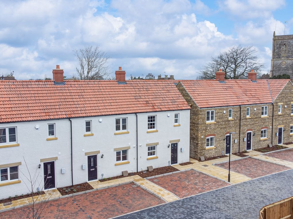 3 bed end terrace house for sale in 6 Fleur Court, Pucklechurch BS16