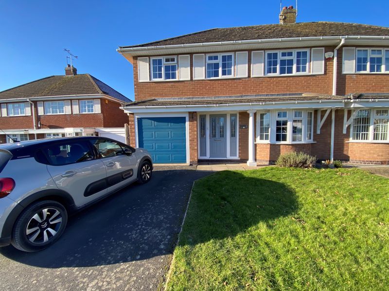 4 bed semidetached house for sale in Woodcote Avenue, Nuneaton CV11, £339,995 Zoopla