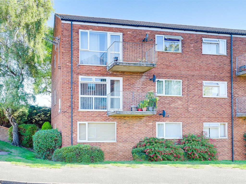 2 bed flat for sale in Derwent Crescent, Arnold, Nottinghamshire NG5 Zoopla