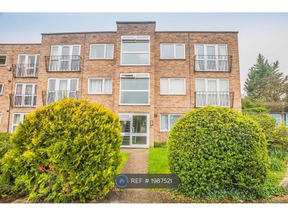 2 bed flat to rent in Riseley Road, Maidenhead SL6, £1,375 pcm Zoopla