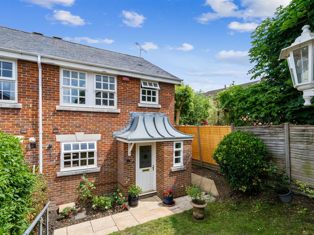 3 bed property for sale in Kite Wood Road, Penn, High HP10 Zoopla