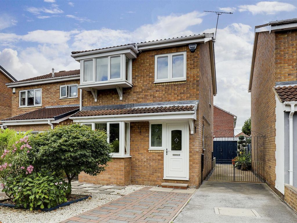 3 bed detached house for sale in Hazel Meadows, Hucknall