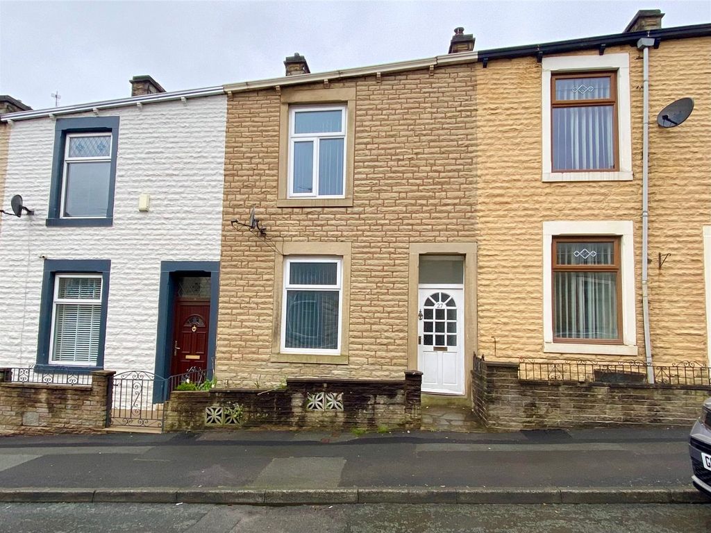 3 bed terraced house to rent in Westwood Street, Accrington, Lancashire