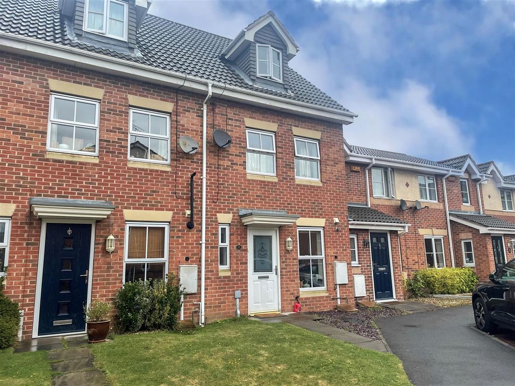 3 bed terraced house for sale in Hennessey Close, Chilwell, Beeston