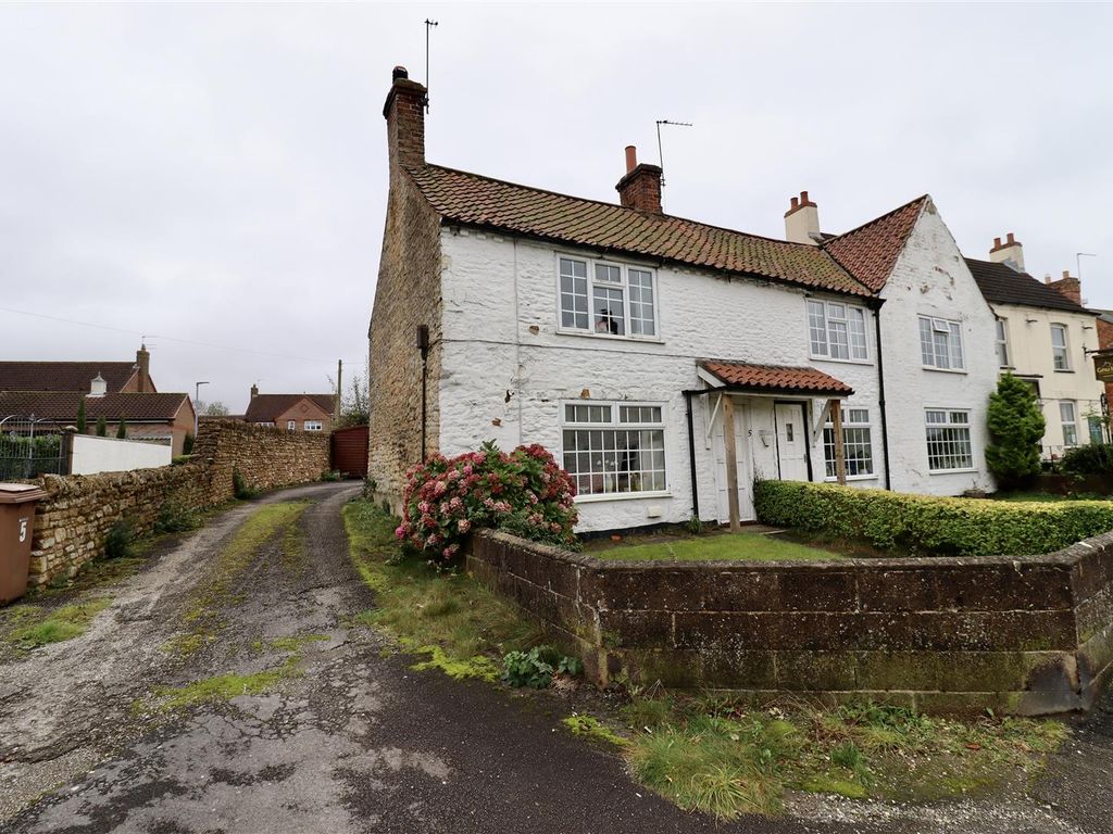 2 bed cottage for sale in The Green, North Newbald, York YO43, £160,000
